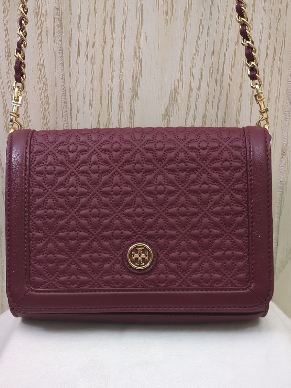  Tory Burch Bryant Quilted Leather Crossbody 